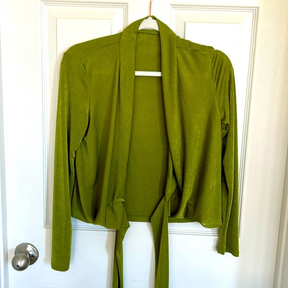 olive wrap top - Picture 1 of 3